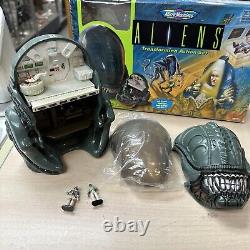 Vintage Micro Machines ALIENS Transforming Action Set with Box, Galoob With Extra