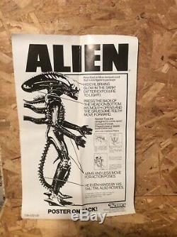 Vintage kenner18 ALIEN with dome /box/poster see pics excellent box & condition
