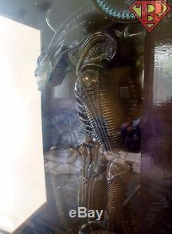 XENOMORPH WARRIOR Aliens 1986 1/4 Scale 22 inch Action Figure Neca 2015