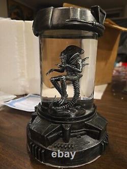 Xenomorph Worrier Alian Sculpture Collection Rare Broken Finger Sealed